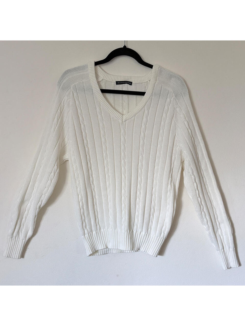Brandy Melville Vneck Cable Sweater/Ivory/Medium